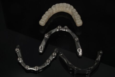 Dentaltechology - Blender Cr-Co Titan Frezat Printat Shell Zr Compozit (1)